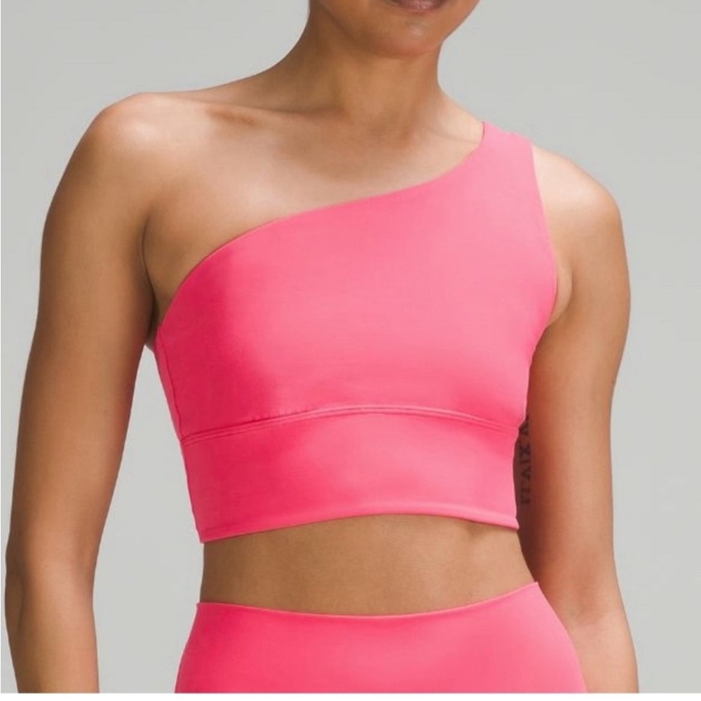 lululemon asymmetrical bra in lip gloss size 10 $35.